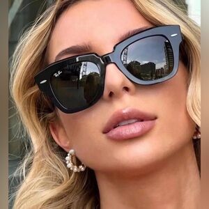 Ray-Ban State Street Sunglasses Black RB2186 Green Lens 49mm 901/31